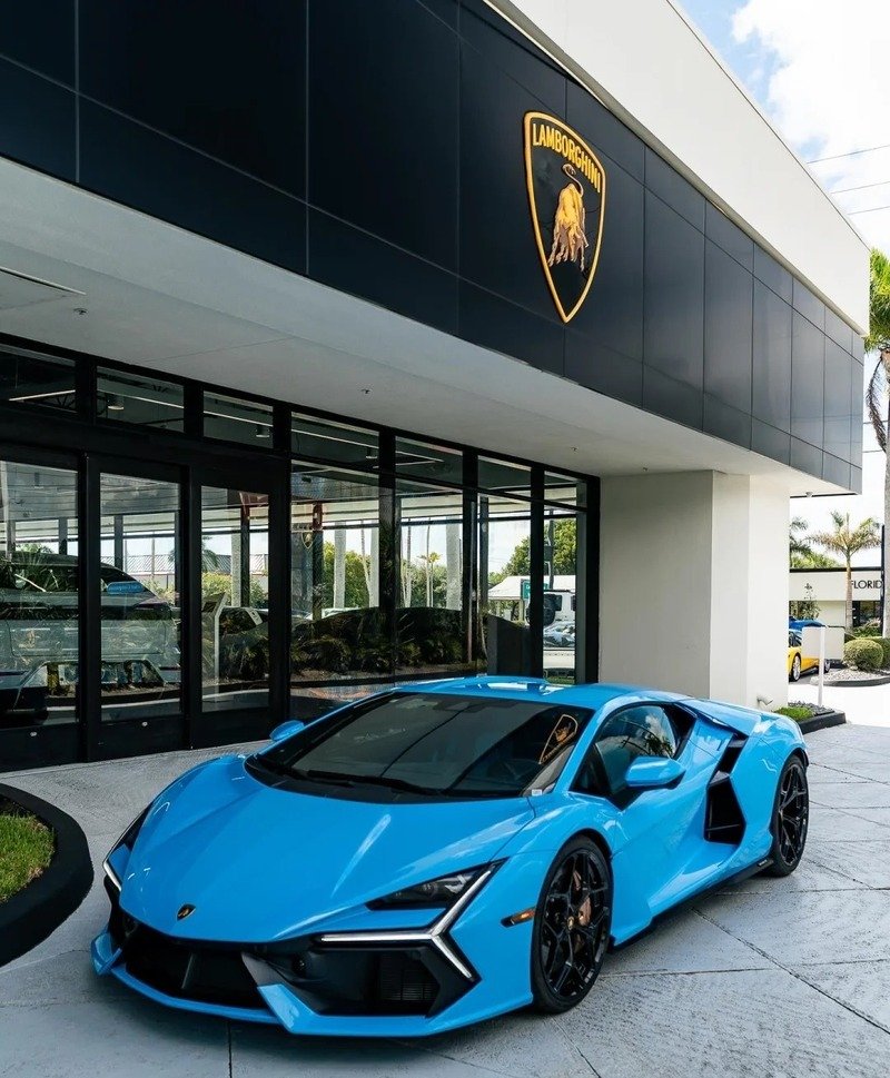 Hình ảnh ô tô Lamborghini thể thao đẳng cấp