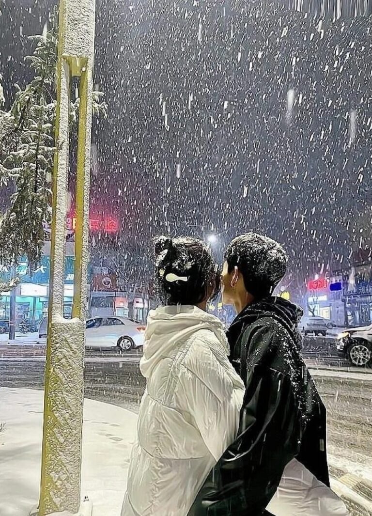 181+ Ảnh ôm ấm áp ghi lại khoảnh khắc gần gũi chân thật