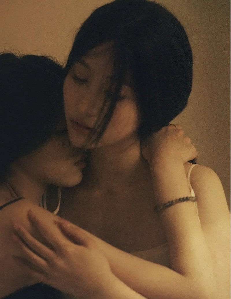 Hình nền ảnh ôm lãng mạn