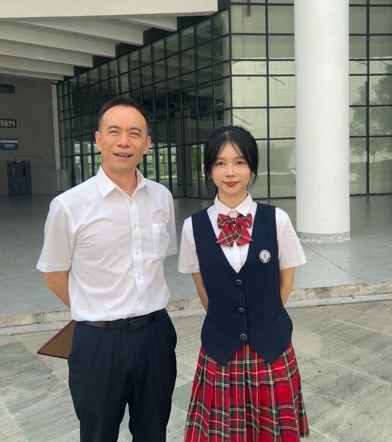 hình ảnh thầy cô và học sinh 22