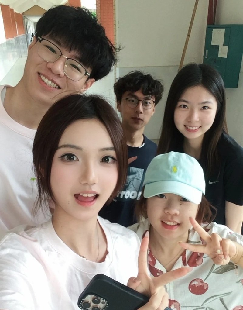 hình ảnh thầy cô và học sinh 27