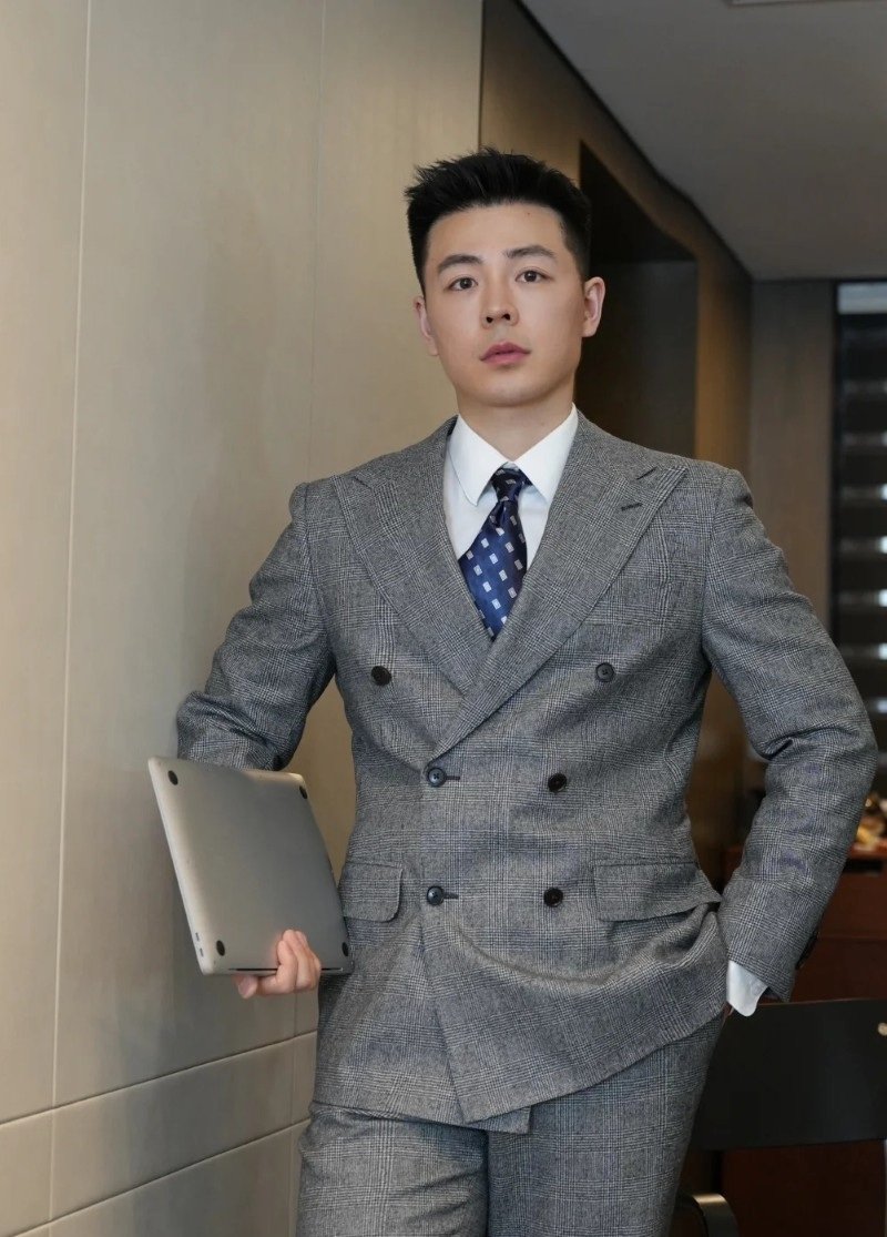 hình ảnh tổng tài 15