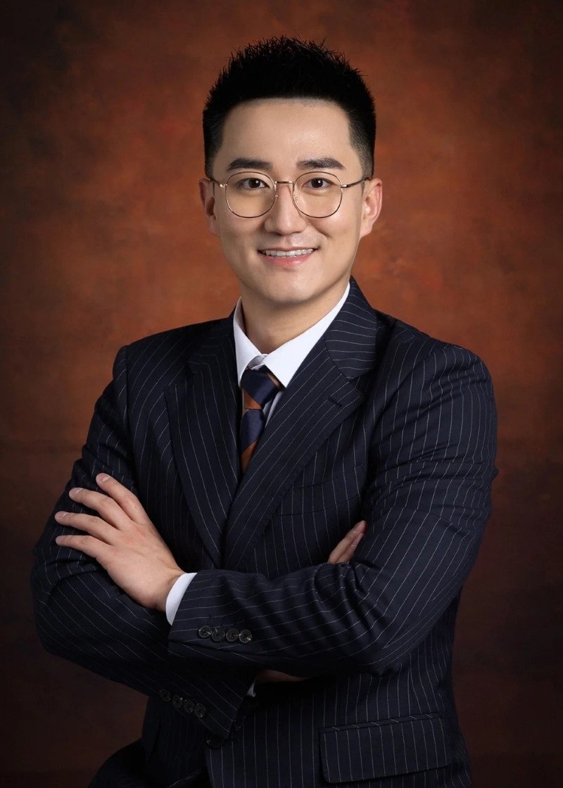 hình ảnh tổng tài 20