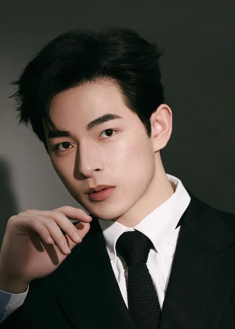 hình ảnh tổng tài 23