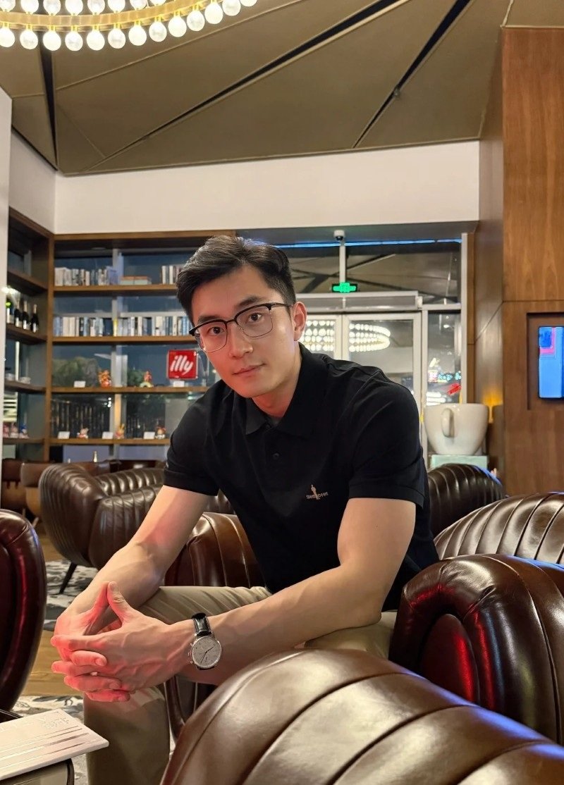 hình ảnh tổng tài 4