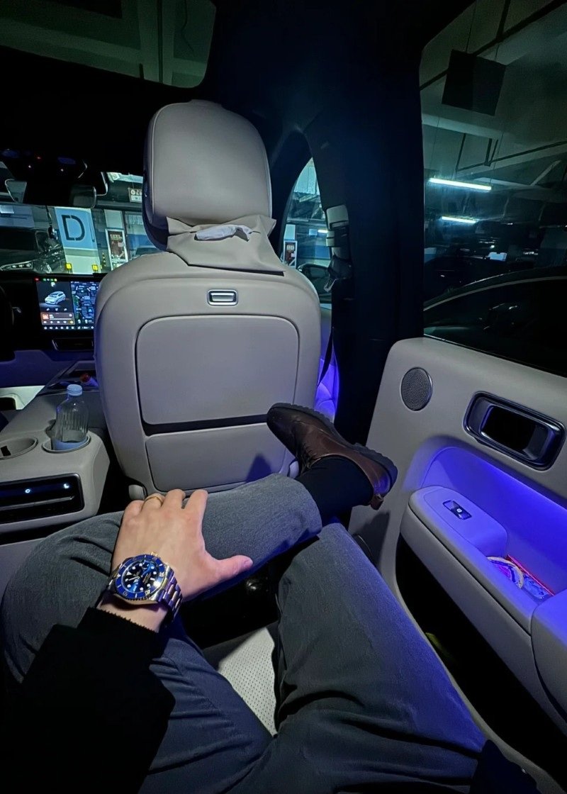 hình ảnh tổng tài 8