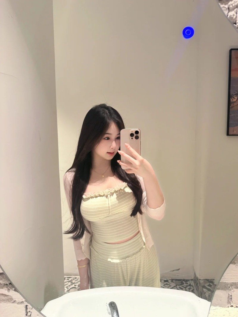 ảnh gái dú bự