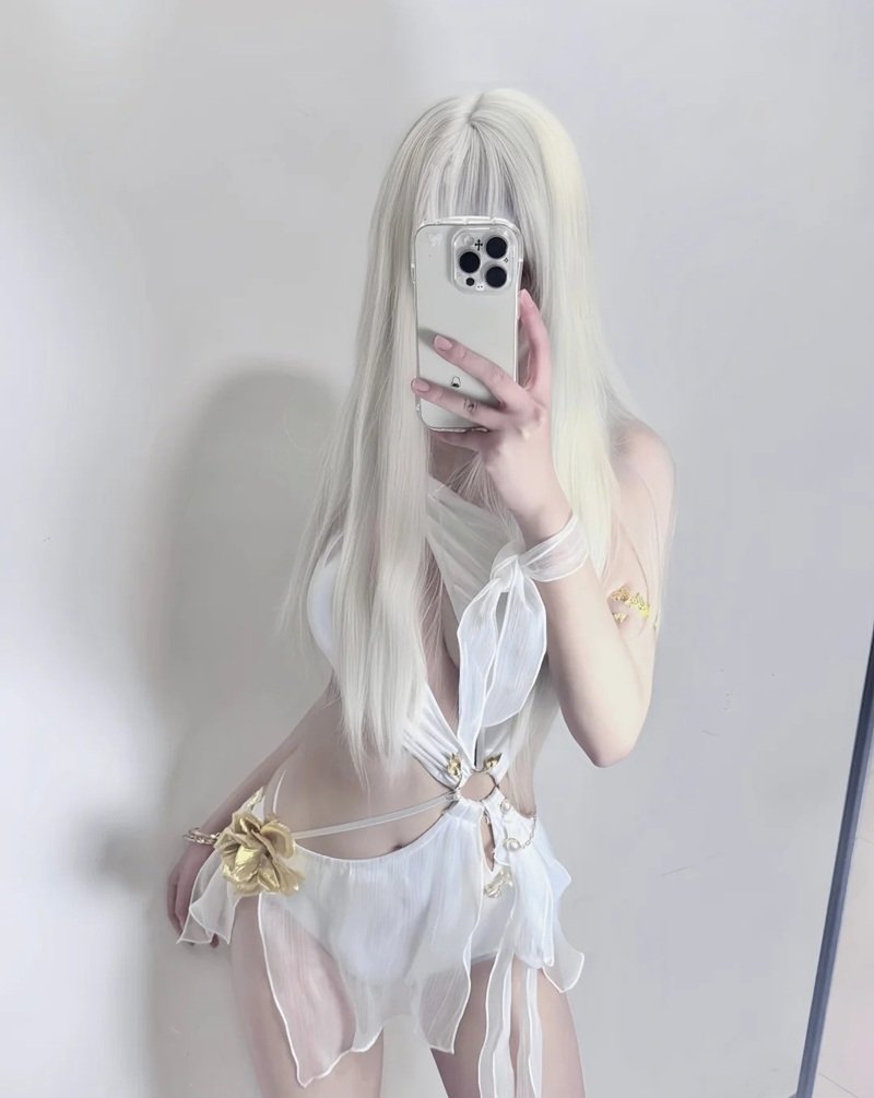 ảnh gái mặc bikini che mặt 15