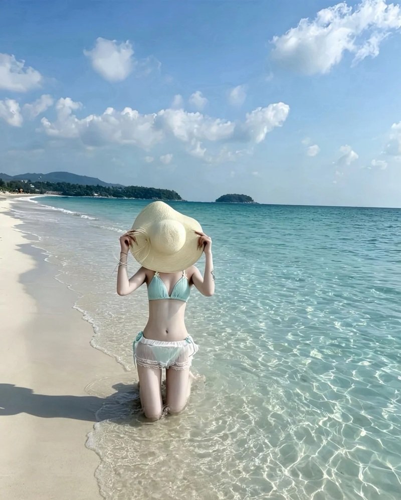 ảnh gái mặc bikini che mặt 18