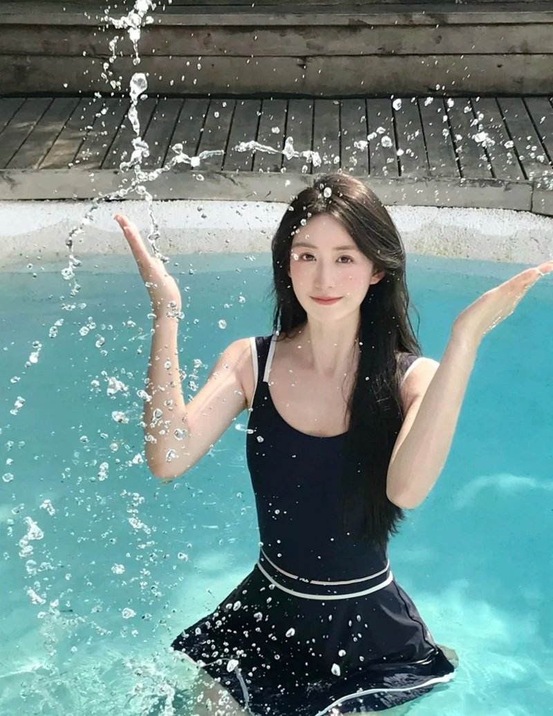 ảnh gái mặc bikini đen 18