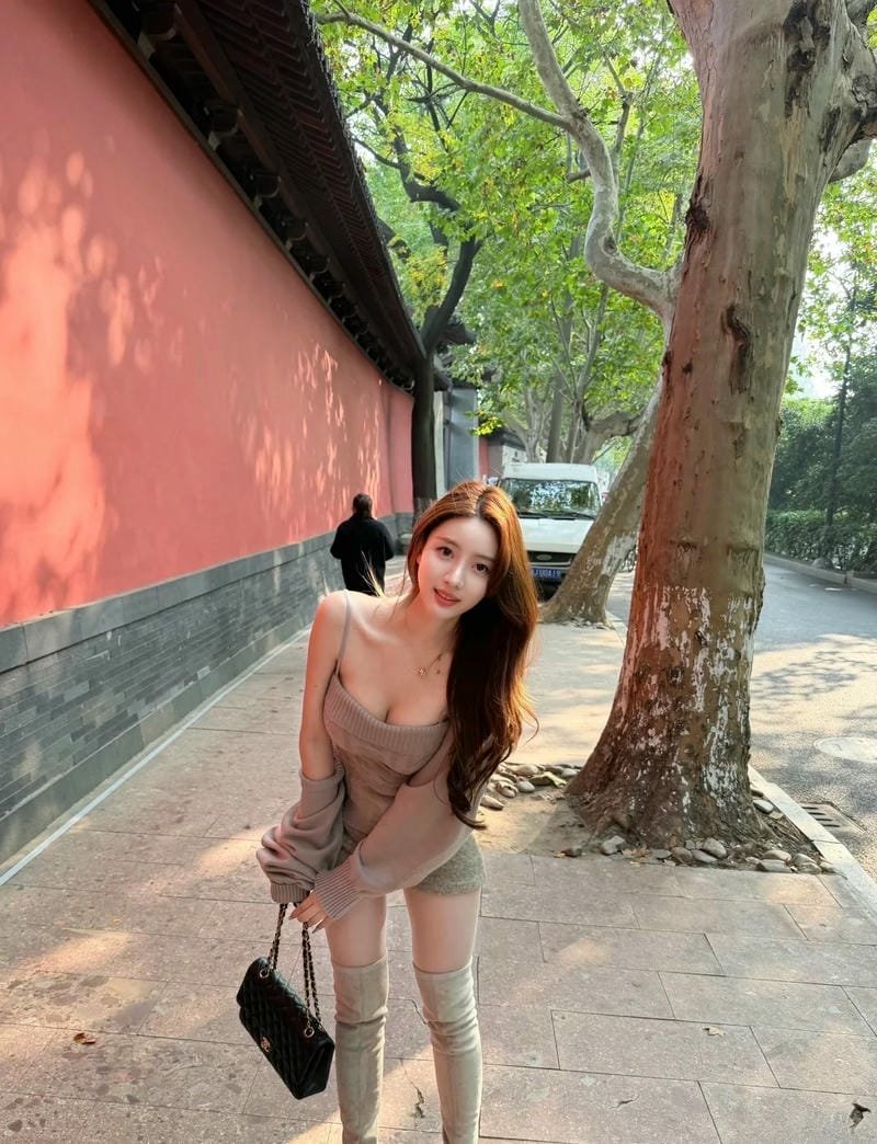 ảnh gái múp 14