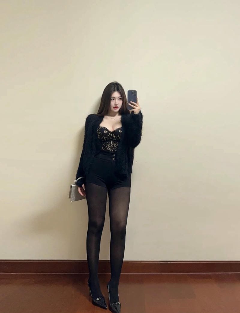 ảnh gái múp 6