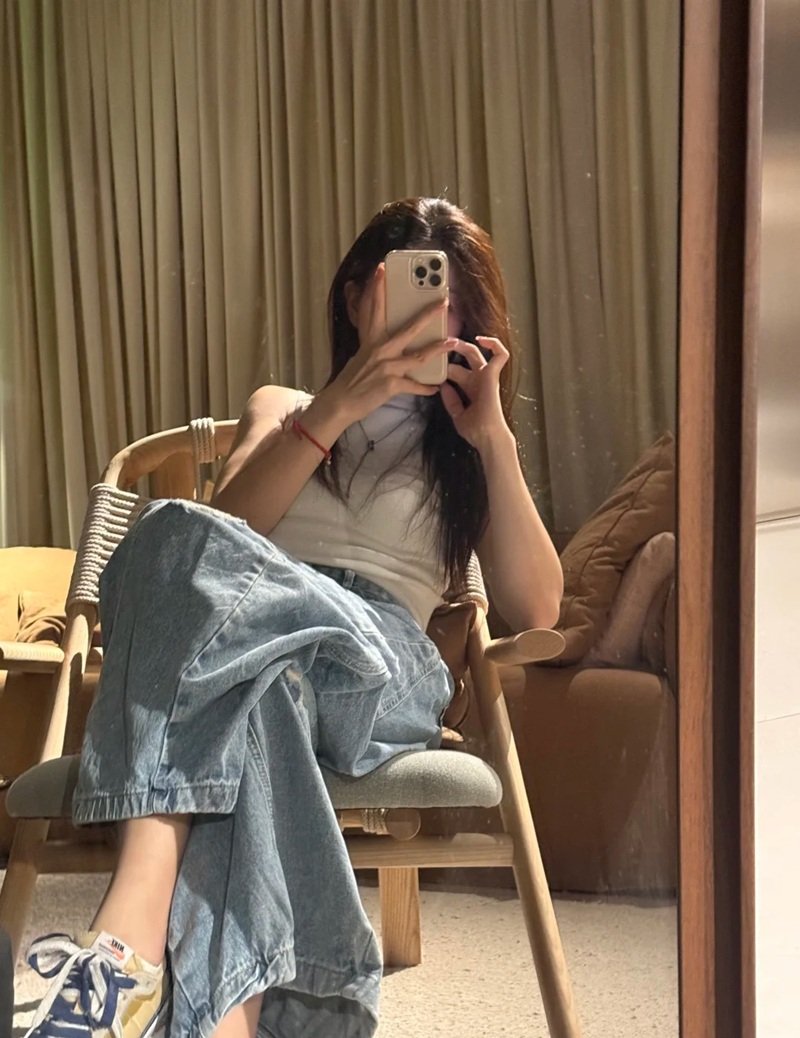 ảnh gái xinh che mặt 19