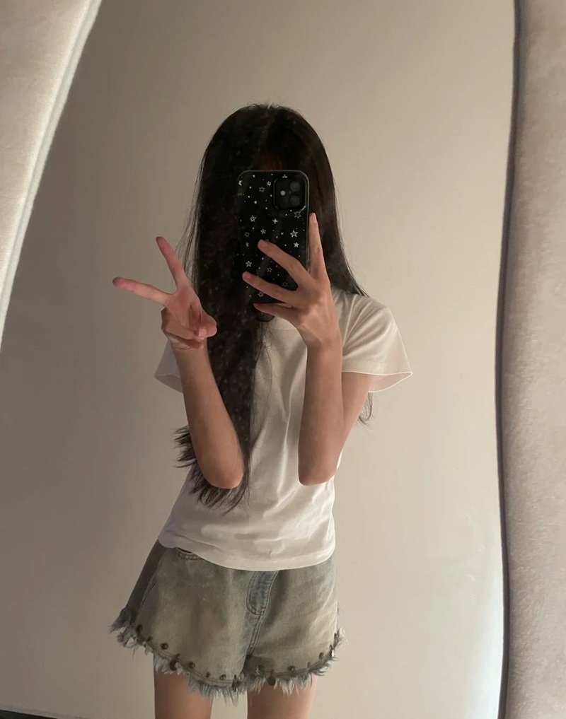 ảnh gái xinh che mặt 21