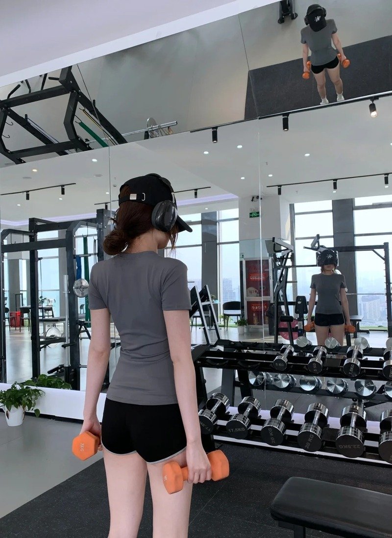 ảnh gái xinh chụp dáng 22