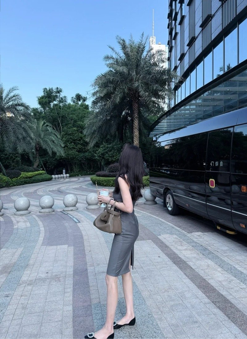 ảnh gái xinh chụp dáng 26