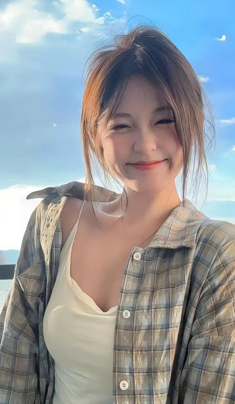 ảnh gái xinh cười 22