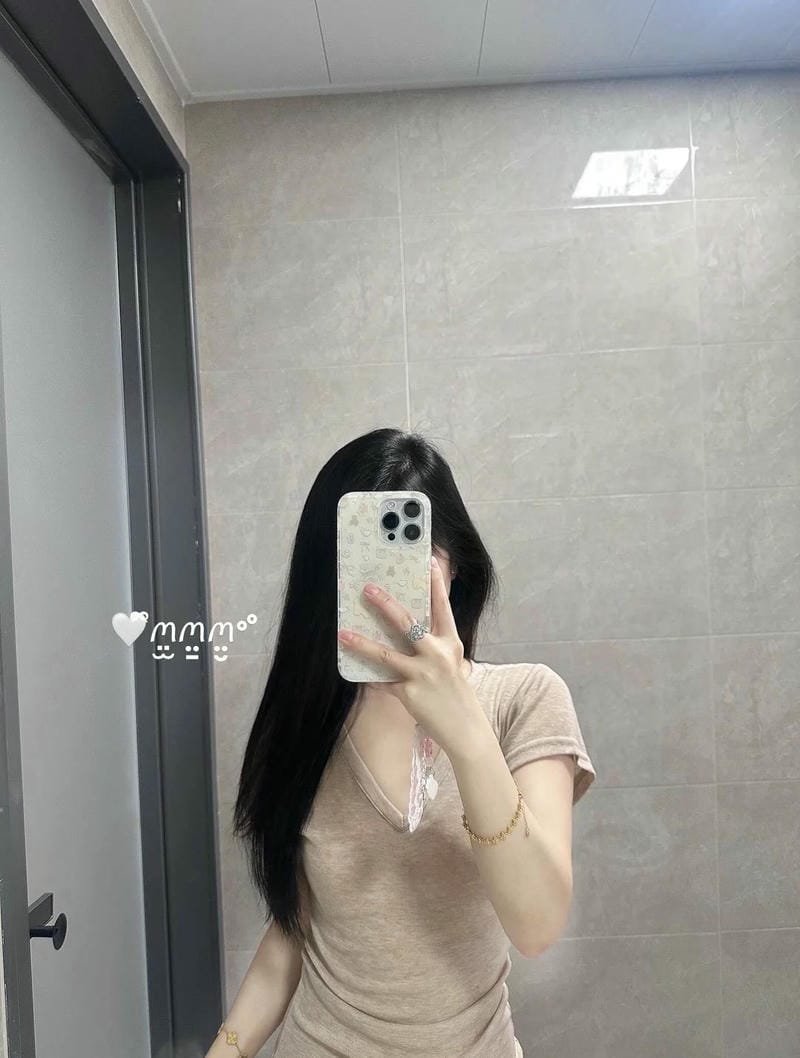 ảnh gái xinh trung quốc che mặt 19