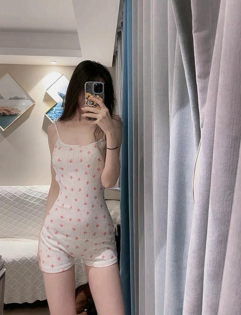 ảnh gái xinh trung quốc che mặt 27