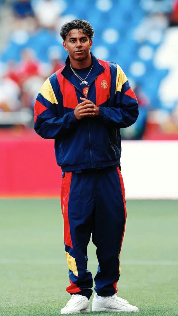 ảnh lamine yamal ngầu 14