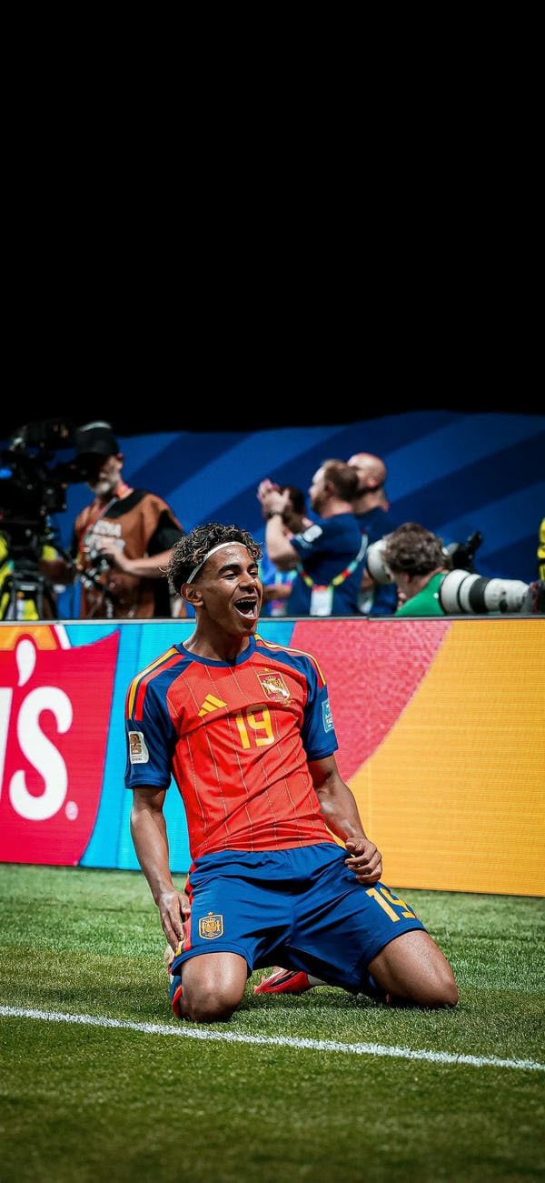ảnh lamine yamal ngầu 23