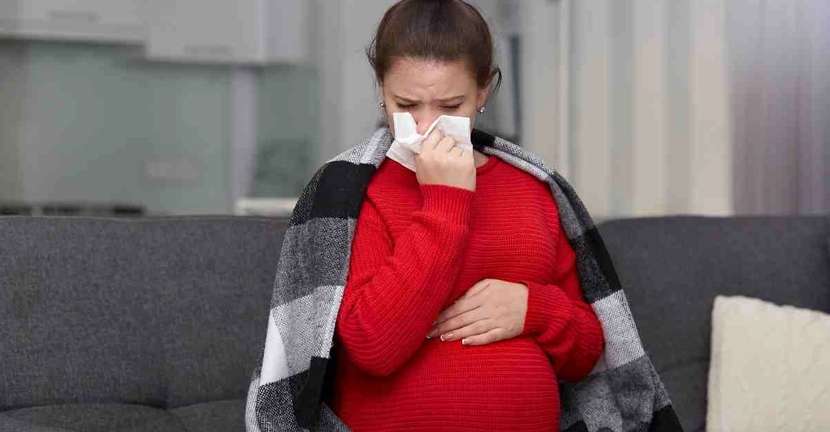 Bà bầu cảm cúm do hệ miễn dịch yếu cần chú trọng dinh dưỡng