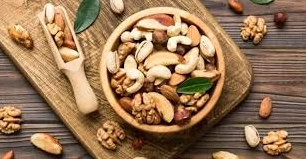 Bệnh gì không nên ăn hạt điều? Những lưu ý quan trọng cần biết