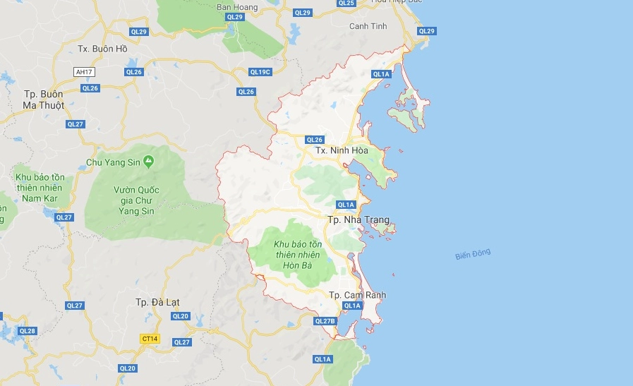 Biển Nha Trang xanh biếc nhìn từ trên cao