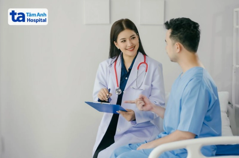 Cần tham khảo ý kiến bác sĩ trước khi thay đổi chế độ ăn cho người sốt xuất huyết