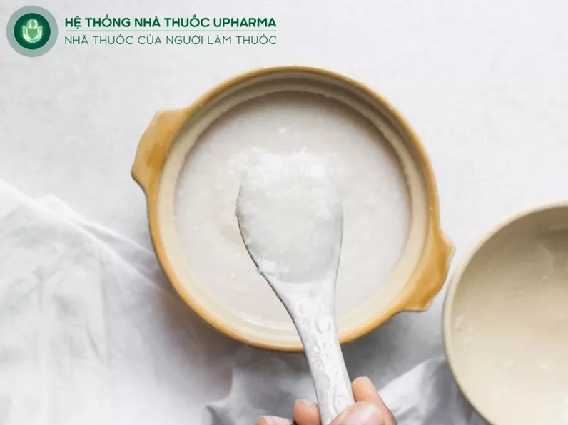 Cháo trắng là món ăn dễ tiêu hóa nhất khi bị nhiễm trùng đường ruột