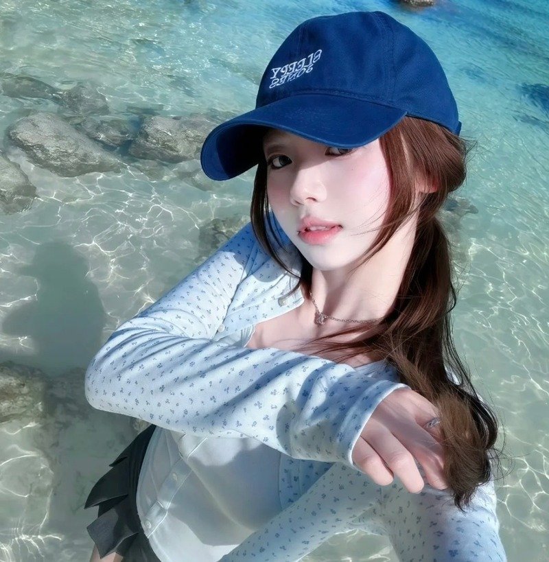con gái avatar màu xanh dương cute 22