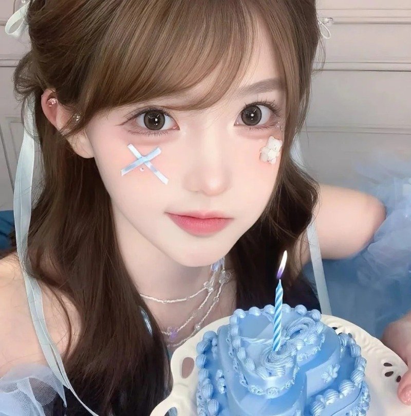 con gái avatar màu xanh dương cute 9