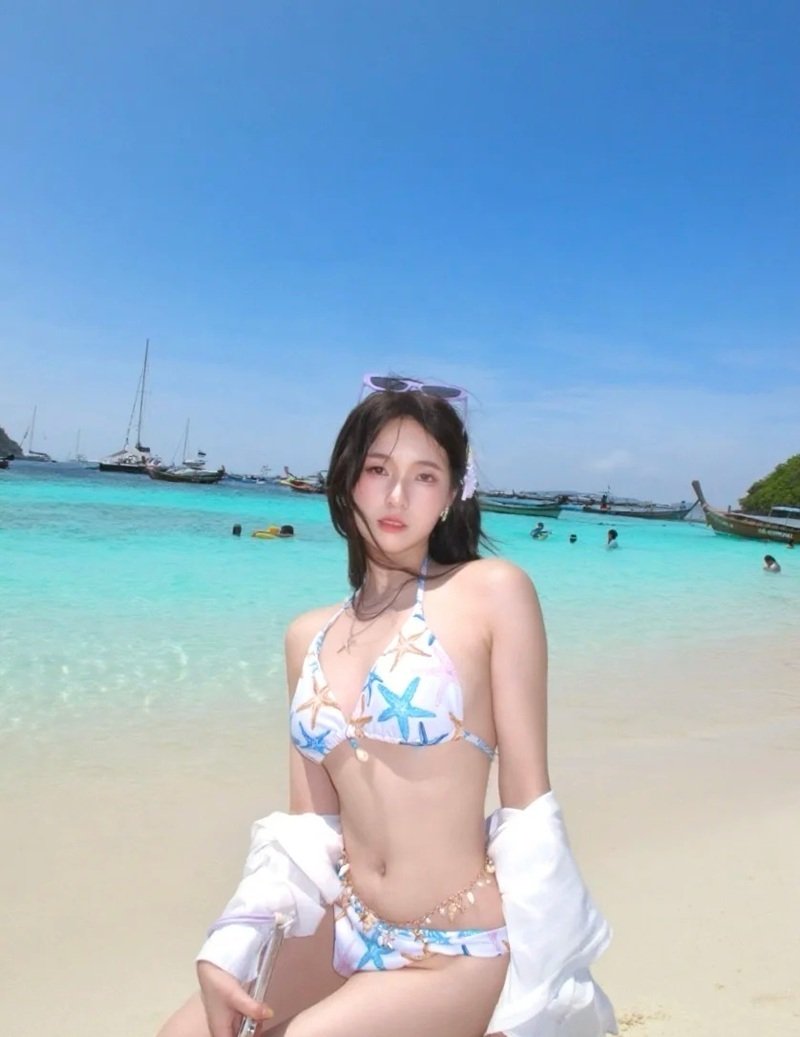 con gái mặc bikini siêu mỏng 5
