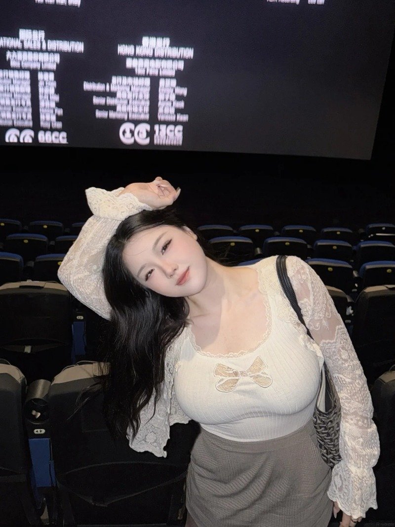 gái dú bự 17