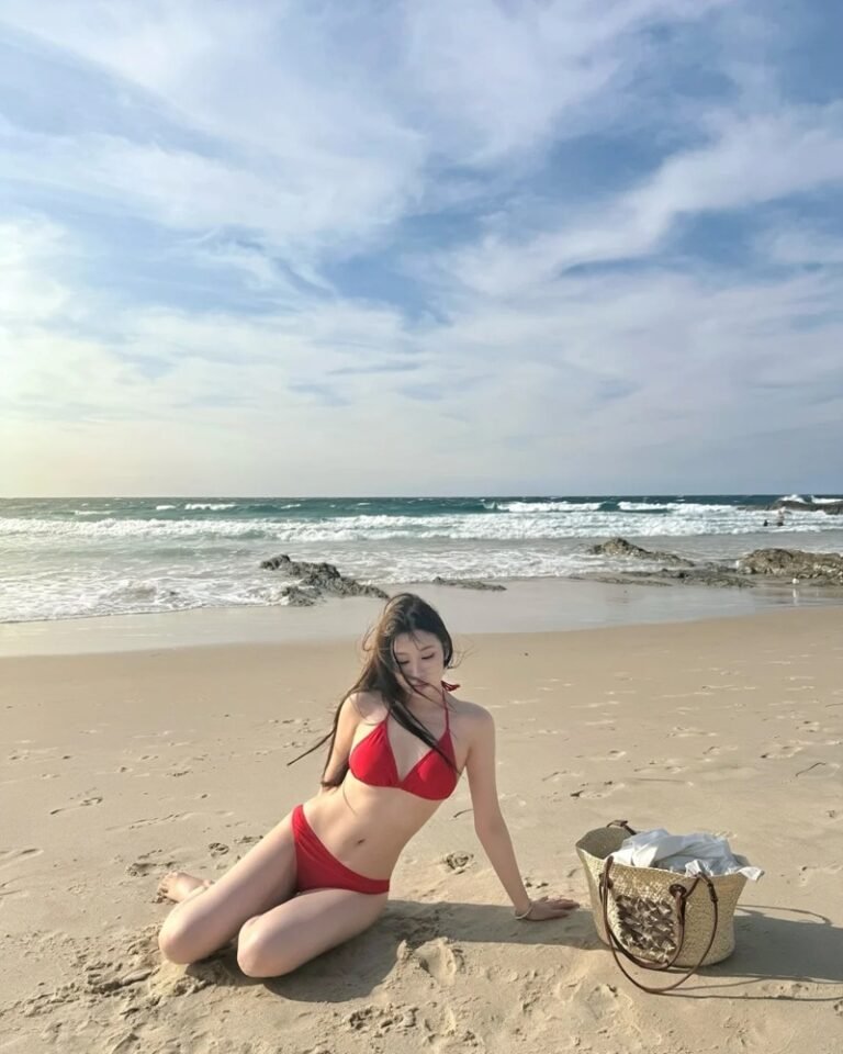 183+ Gái Mặc Bikini 2 Mảnh Đẹp Hiện Đại Dẫn Đầu Xu Hướng Mùa Hè