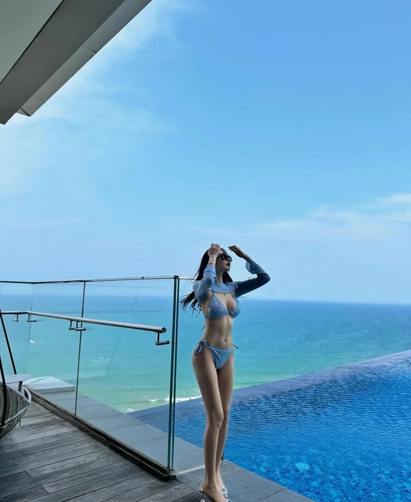 gái mặc bikini 2 mảnh 7