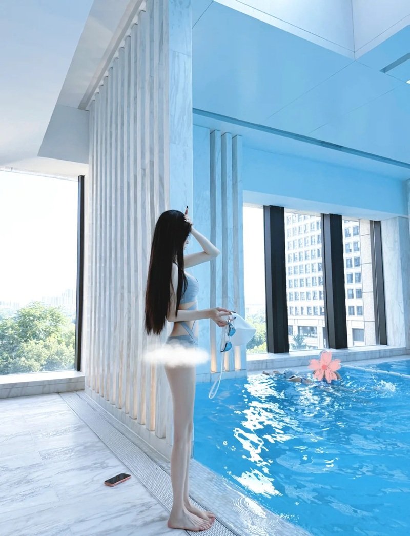 gái mặc bikini trong nhà 6