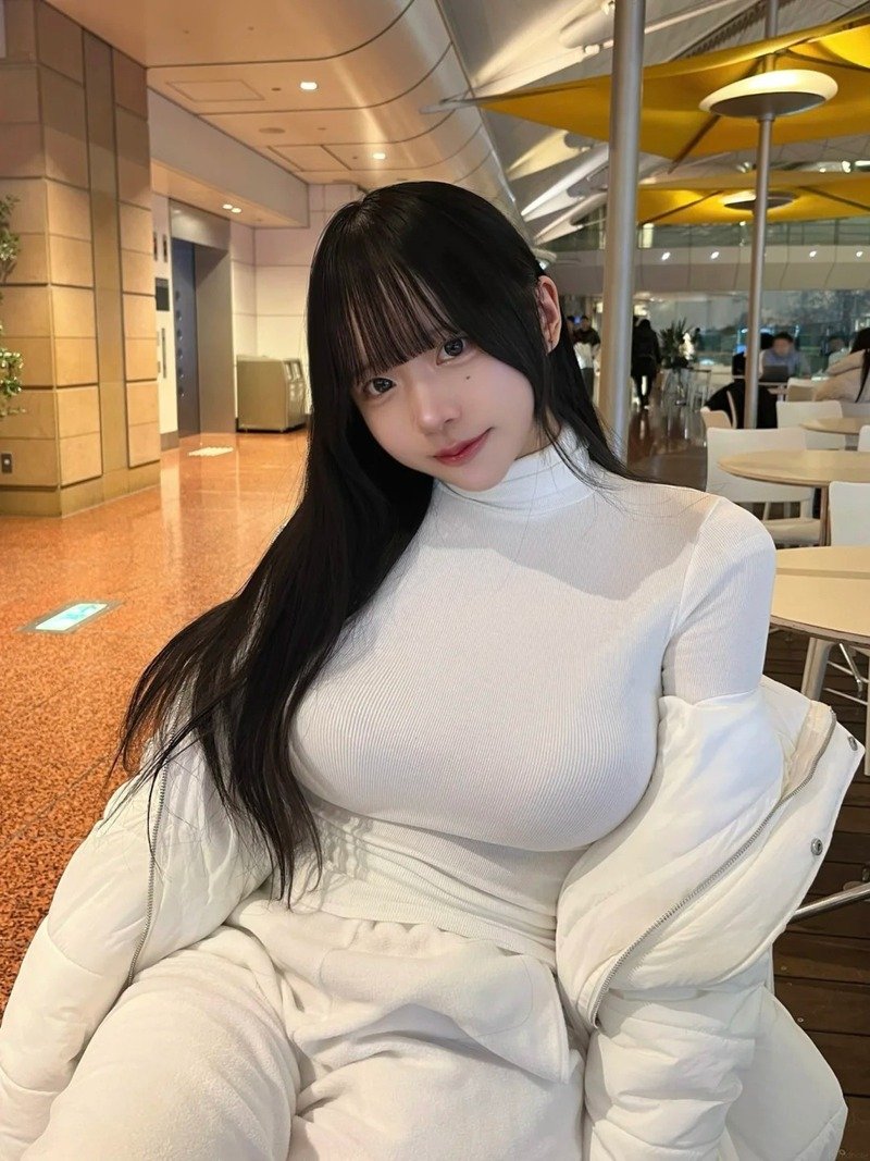 gái ngực to 27
