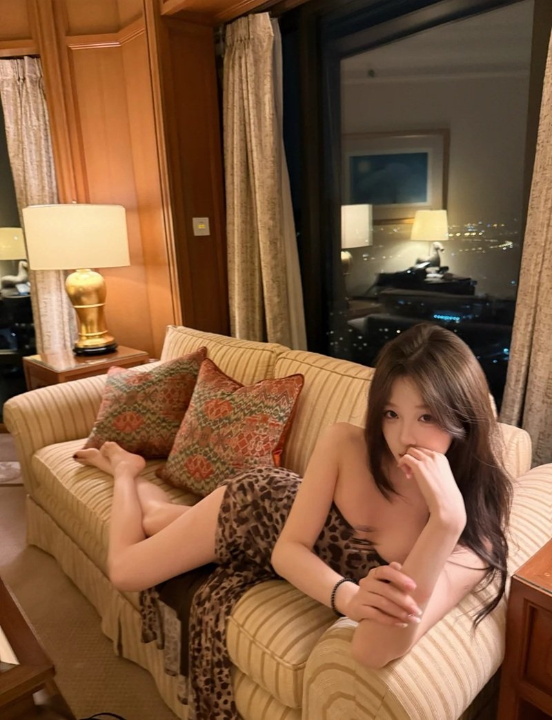 gái xinh khoe hàng 15