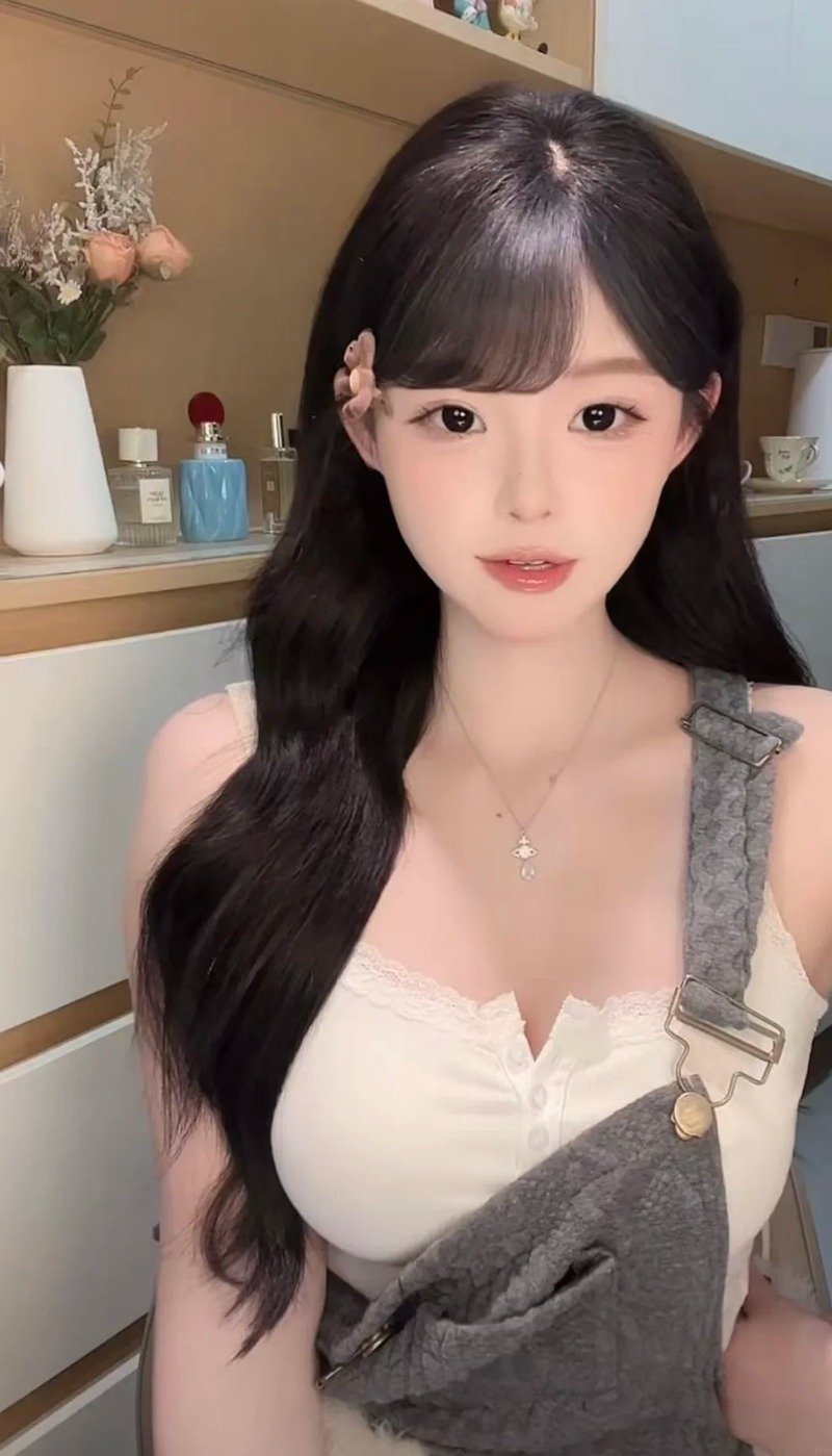 gái xinh live 18