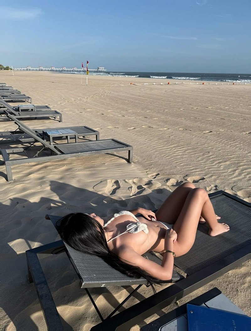 gái xinh mặc bikini siêu ngắn 27