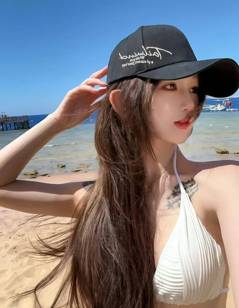 gái xinh mặc bikini trắng 5