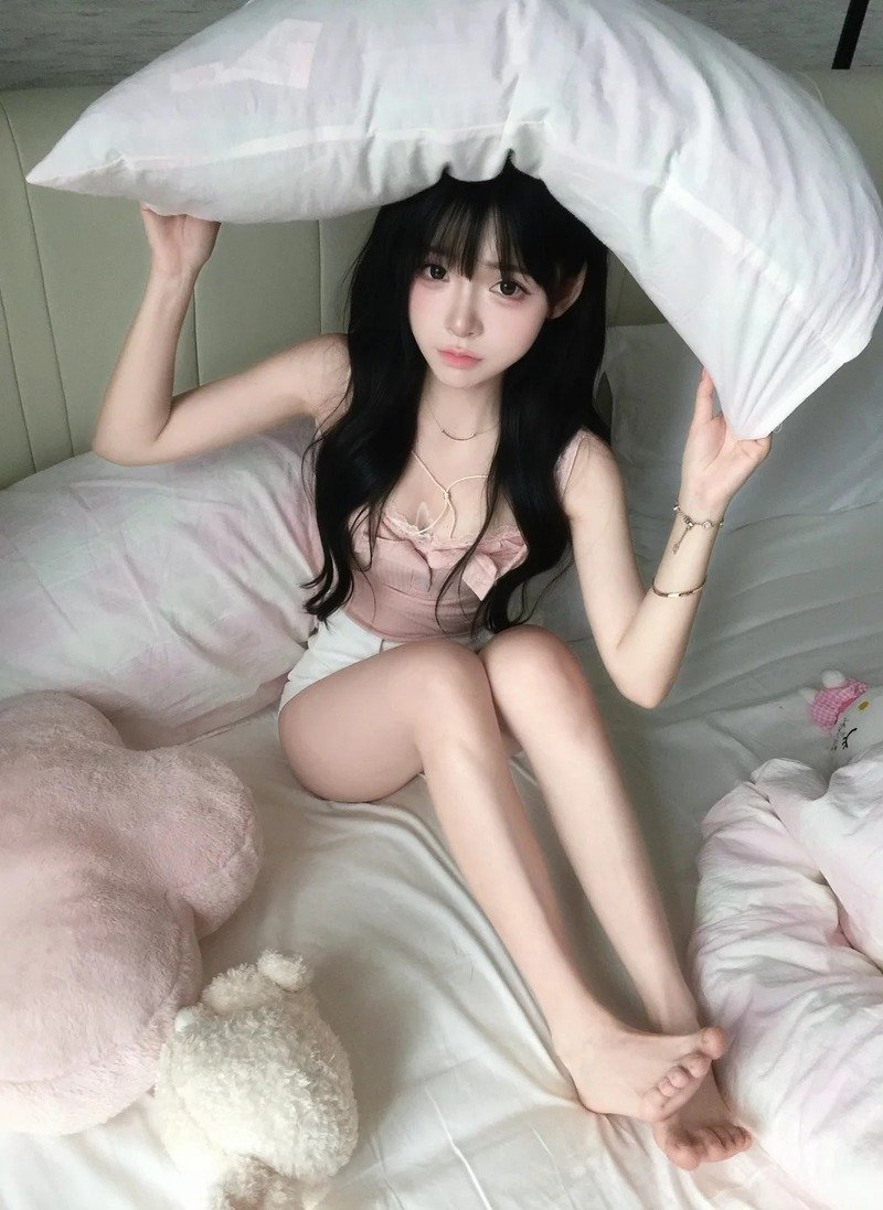 gái xinh mặc đồ ngủ 8