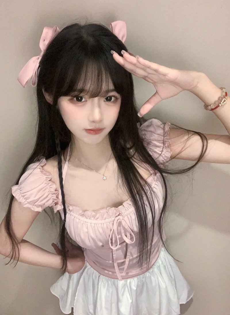 gái xinh mặc đồ pinky 22