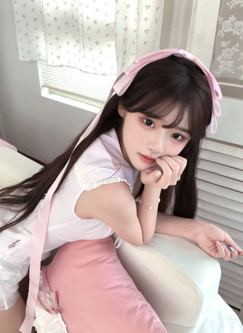 gái xinh mặc đồ pinky 26