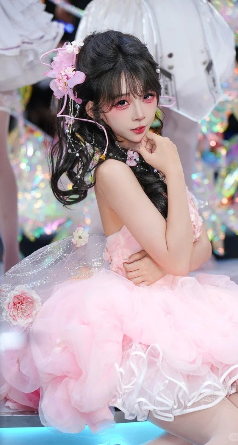 gái xinh mặc đồ pinky 3