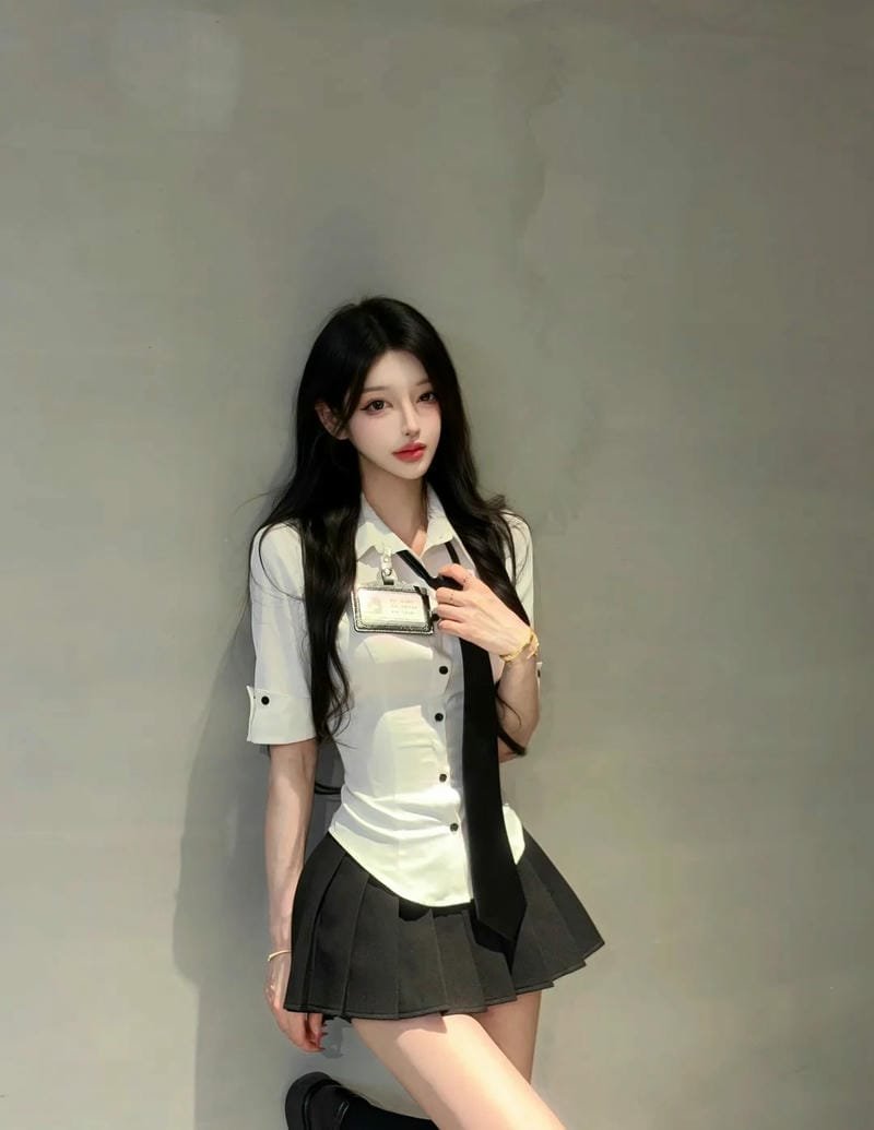 gái xinh mặc váy ngắn đen 22