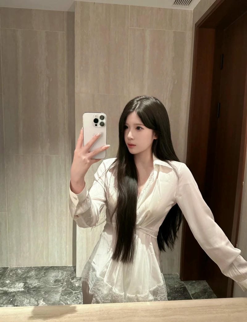 gái xinh mặc váy ngủ 10