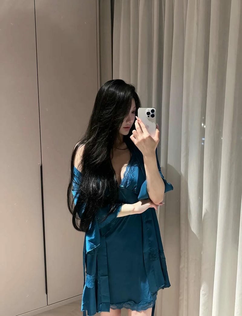 gái xinh mặc váy ngủ 24
