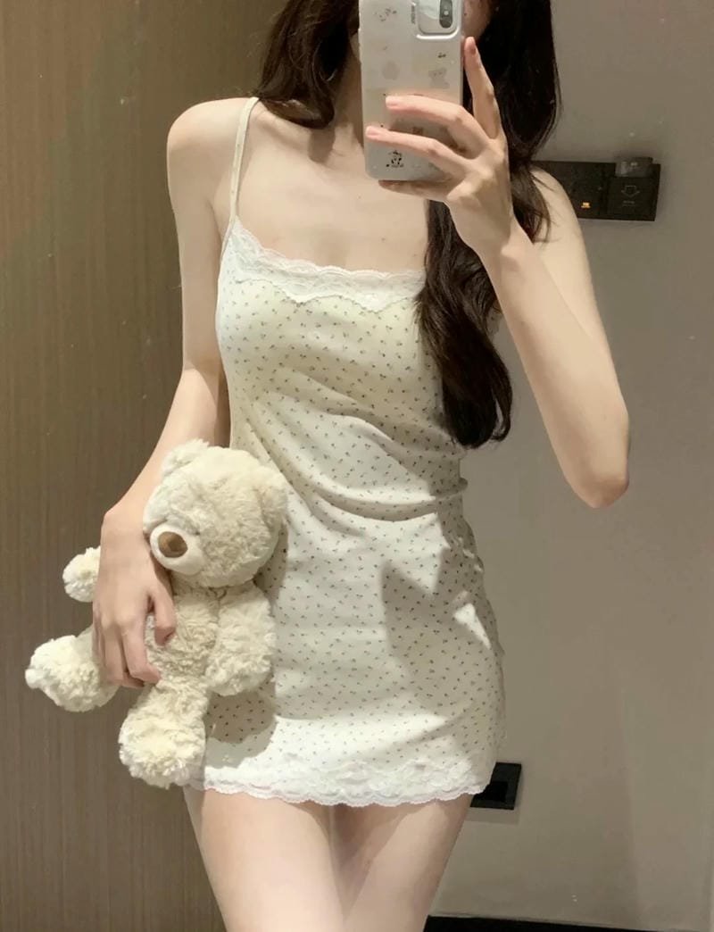 gái xinh mặc váy ngủ 30